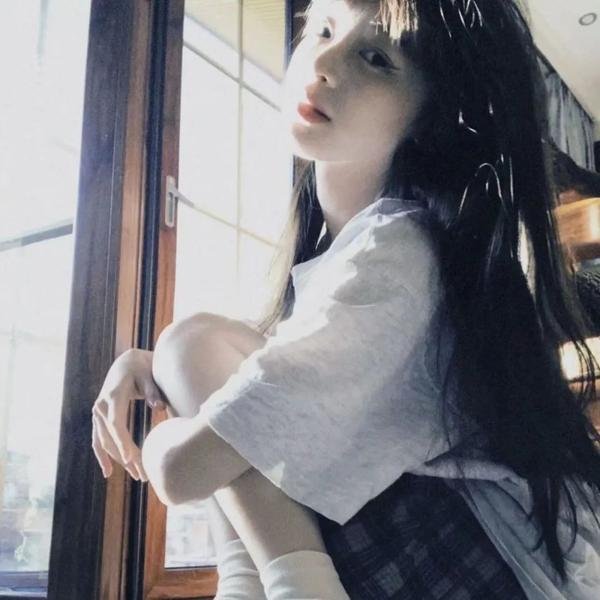 两女之间难为夫